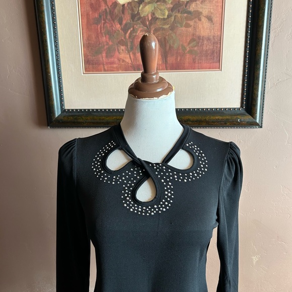 Black Quarter Sleeve Top NWT Size Small - Picture 4 of 8